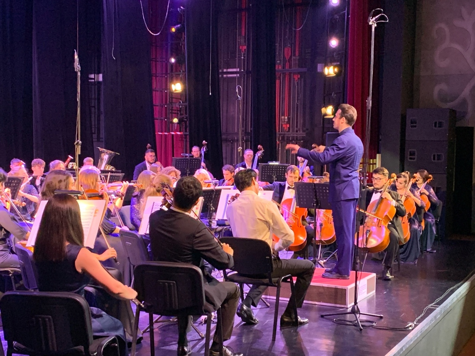 Музыка будет звучать в сердцах слушателей еще долго!