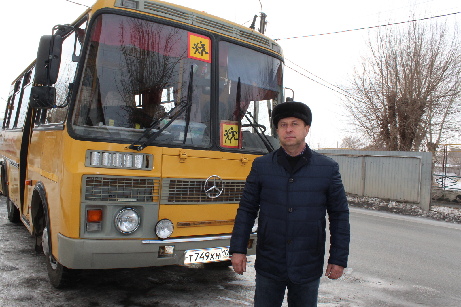 Водитель школьного автобуса Александр ЯШНИКОВ в юности был известным в городе мотогонщиком
