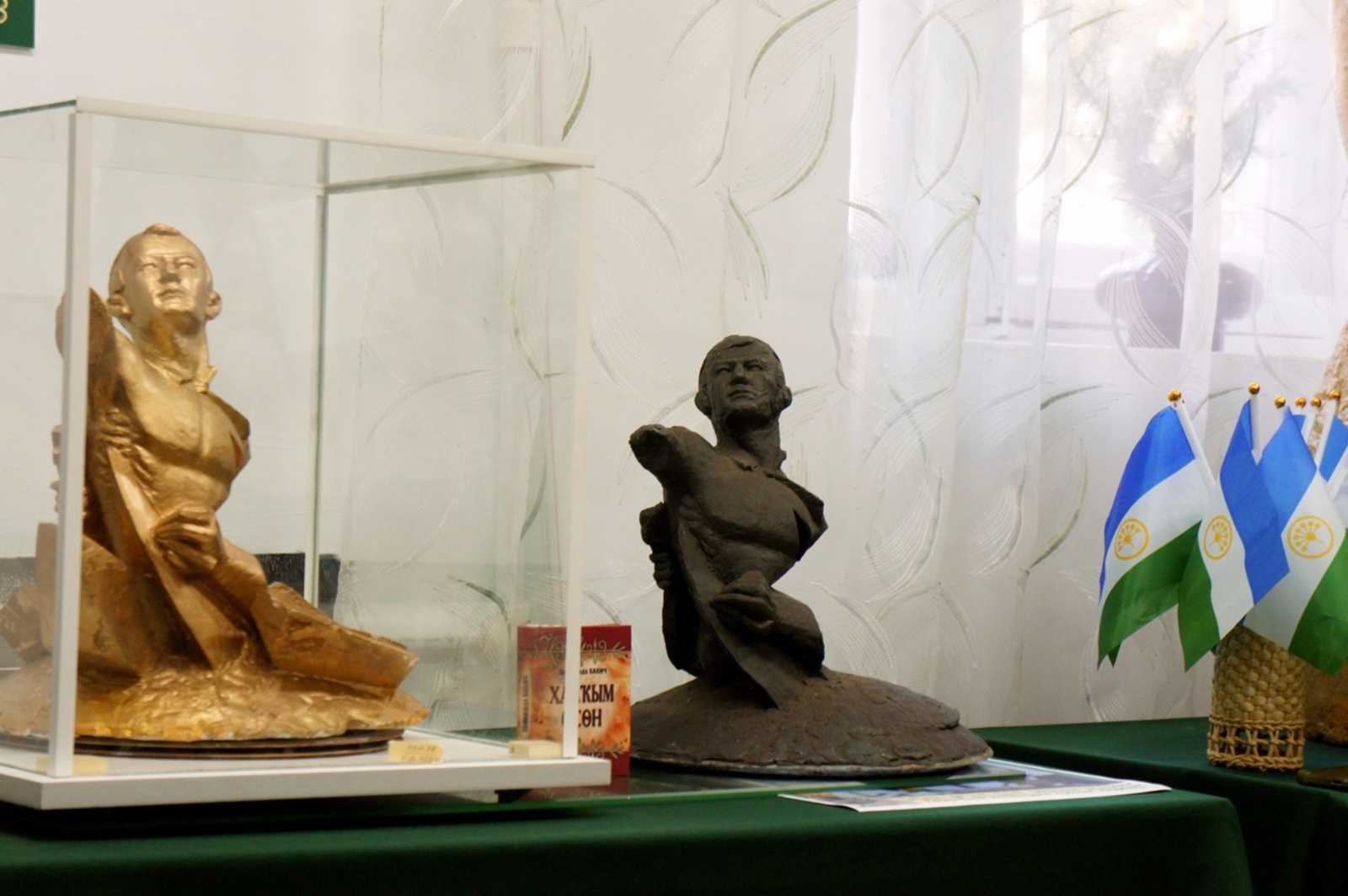 В институте музей Хайдара Гарипова пополнился экспонатами