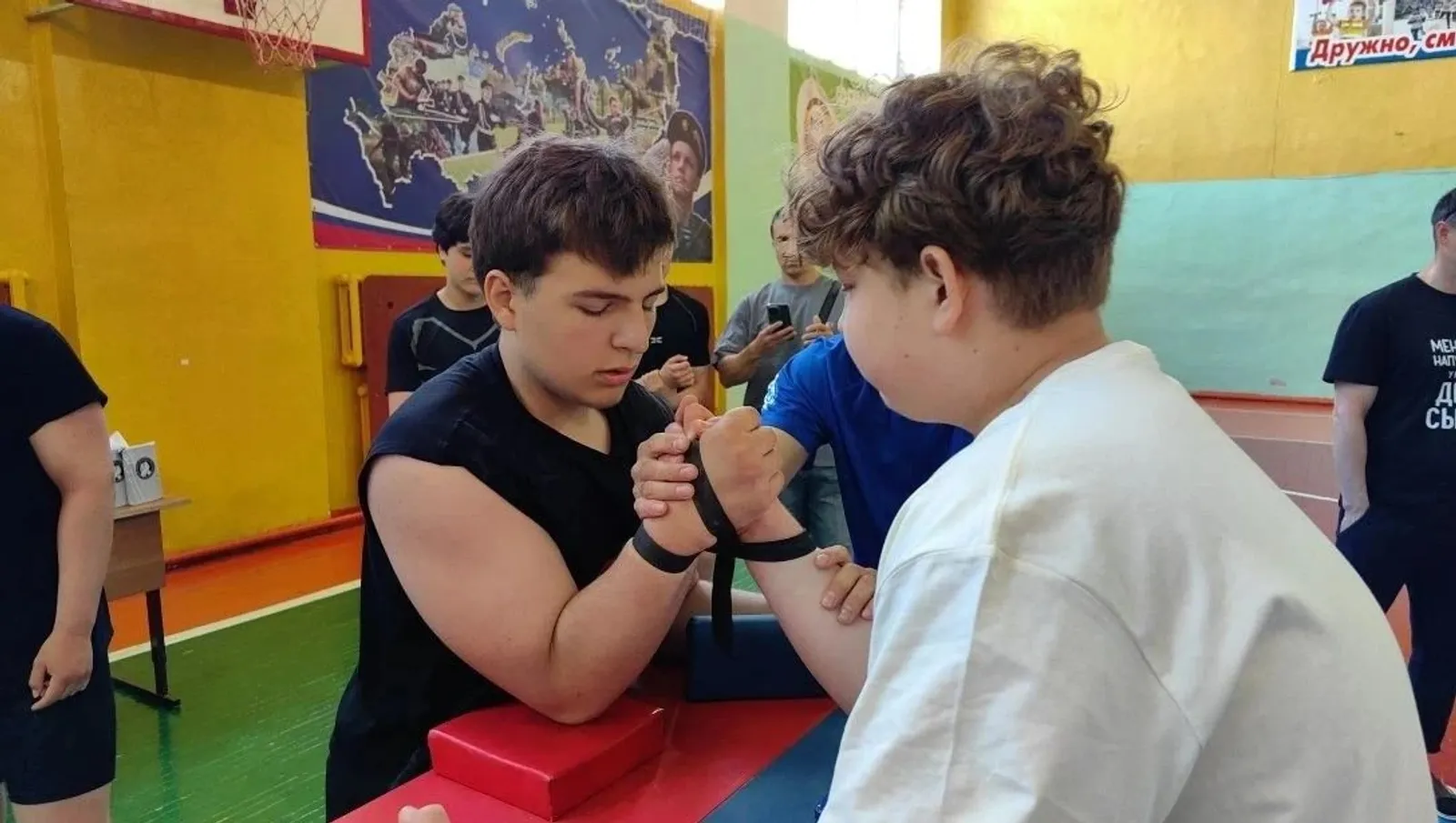 В Сибае прошли соревнования по армрестлингу