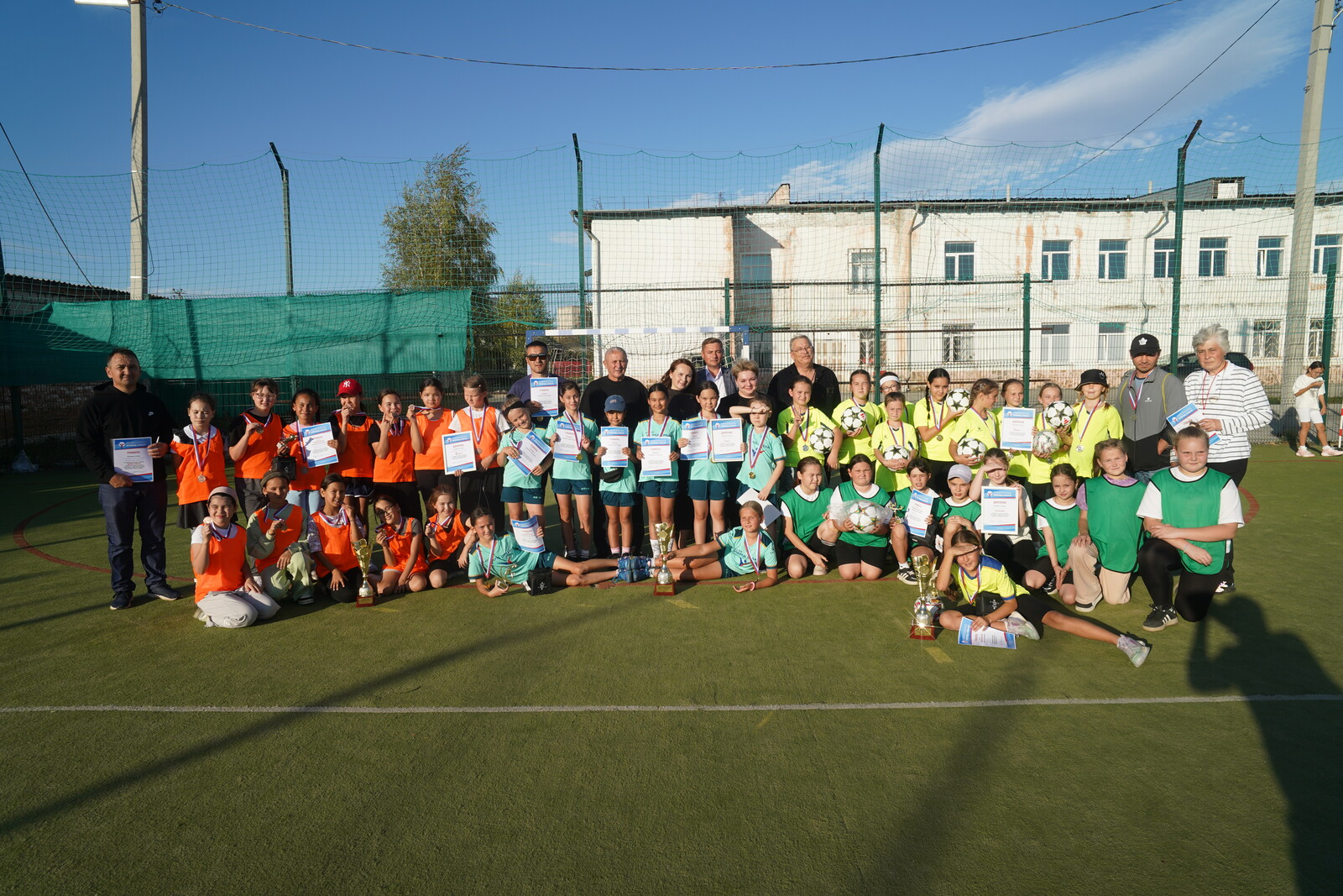 В Сибае завершился турнир по мини-футболу среди школьниц
