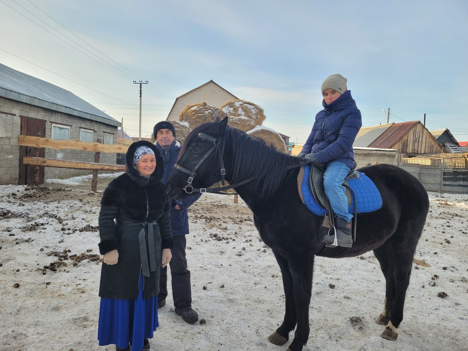 Прогулки на пони и лошадях – сибайскому конному клубу «Ветерок» 12 лет