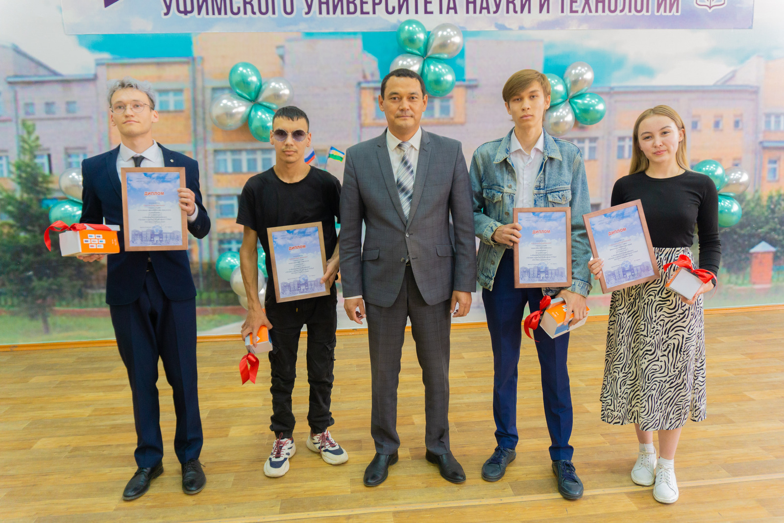 Наградили лучших студентов Сибайского института УУНиТ
