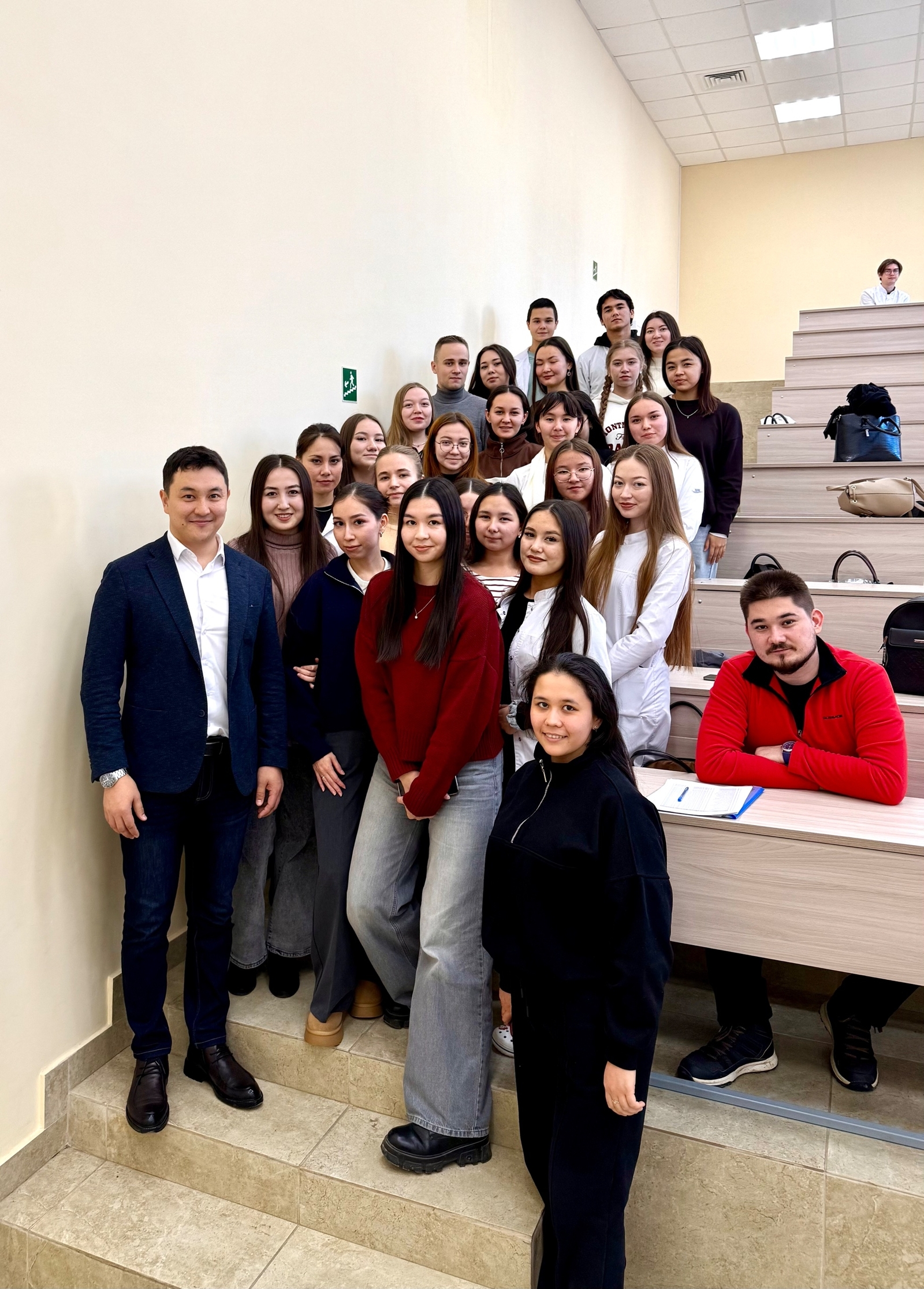 Главврач из Сибая встретился со студентами-медиками в Уфе