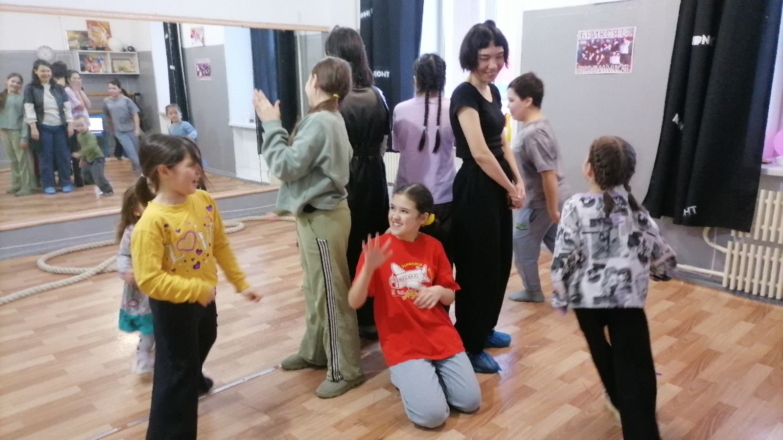 Многодетные семьи встречаются в клубе "Атлант"