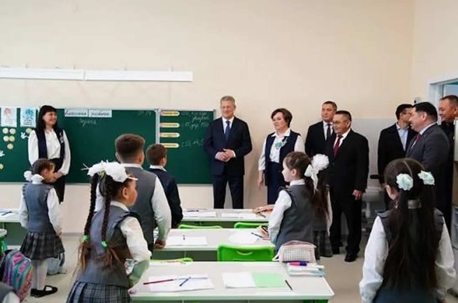 Глава РБ сообщил об изменениях в школьном образовании