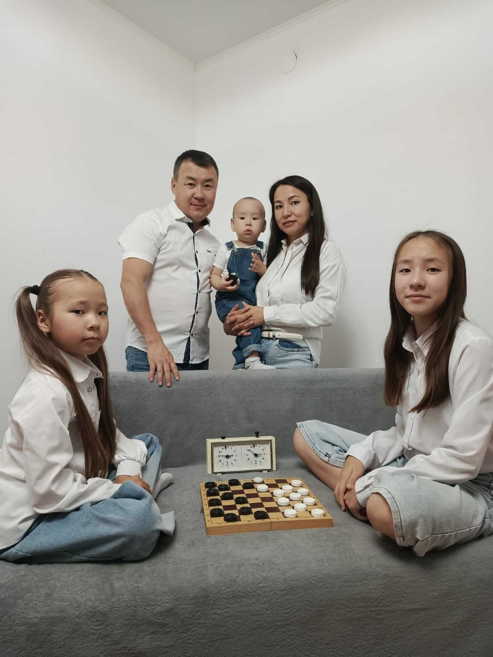 Шашки и шахматы - любимая игра Мухамедьяновых