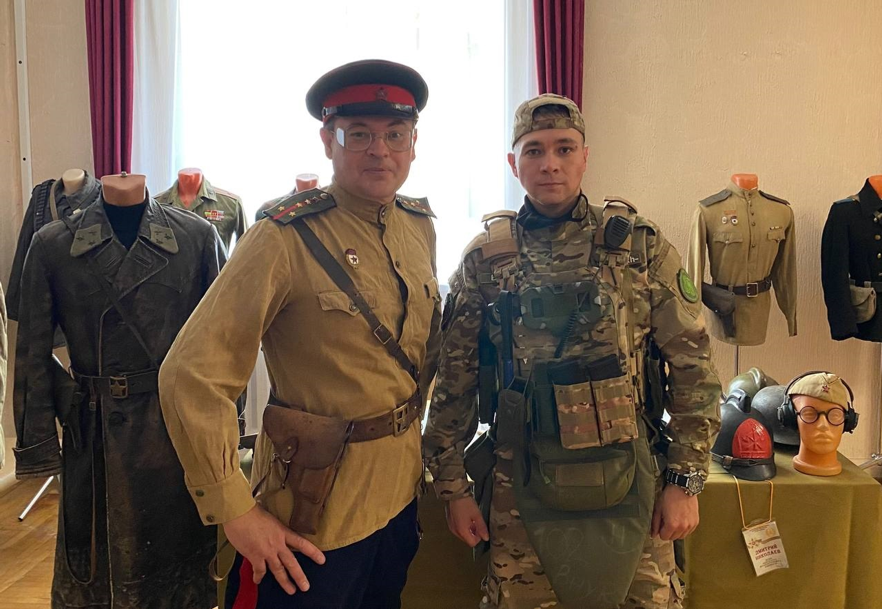 В Белорецке к приезду творческих фронтовых бригад открыли передвижную выставку