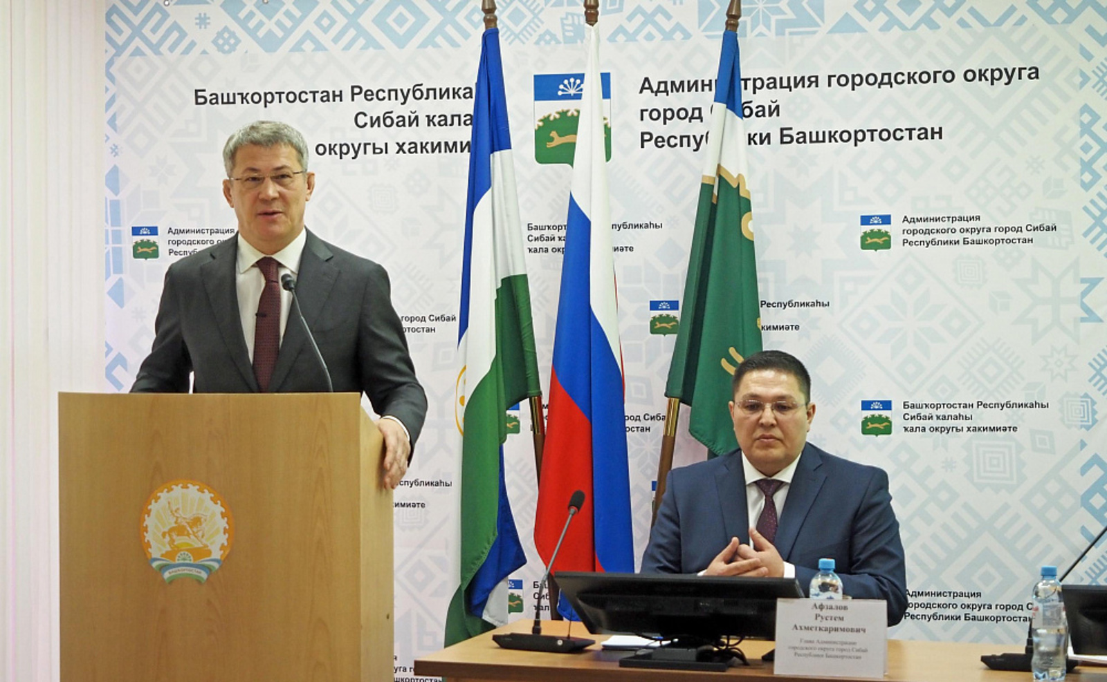 Радий Хабиров принял участие в заседании городского совета Сибая