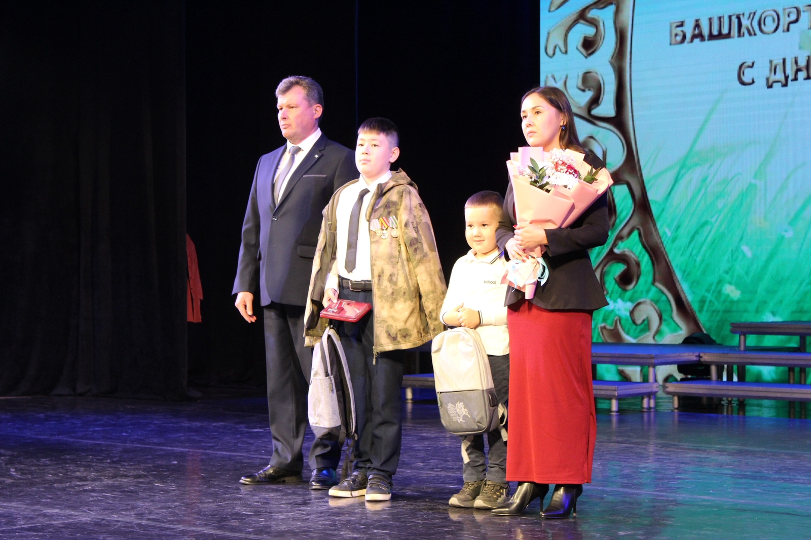 Орден погибшего воина передали семье