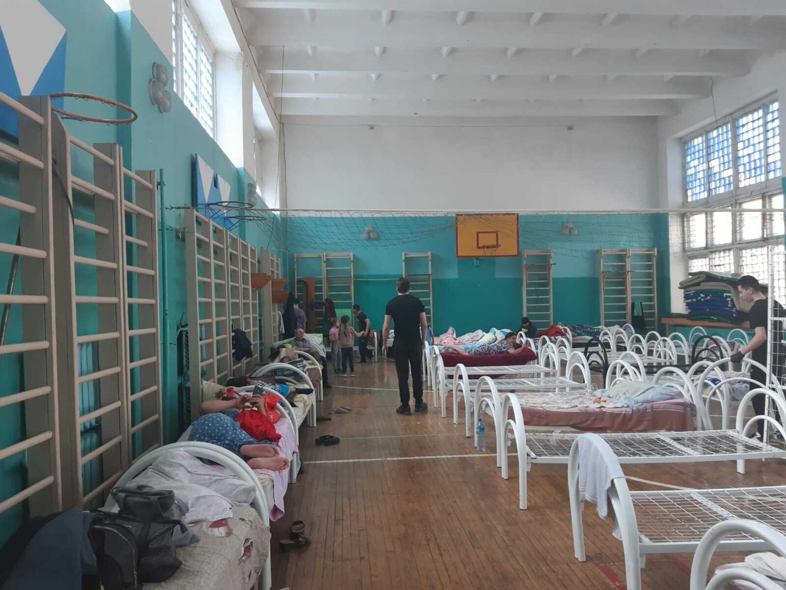 Жители затопленных домов в Орске: "Трагедия нас объединила"
