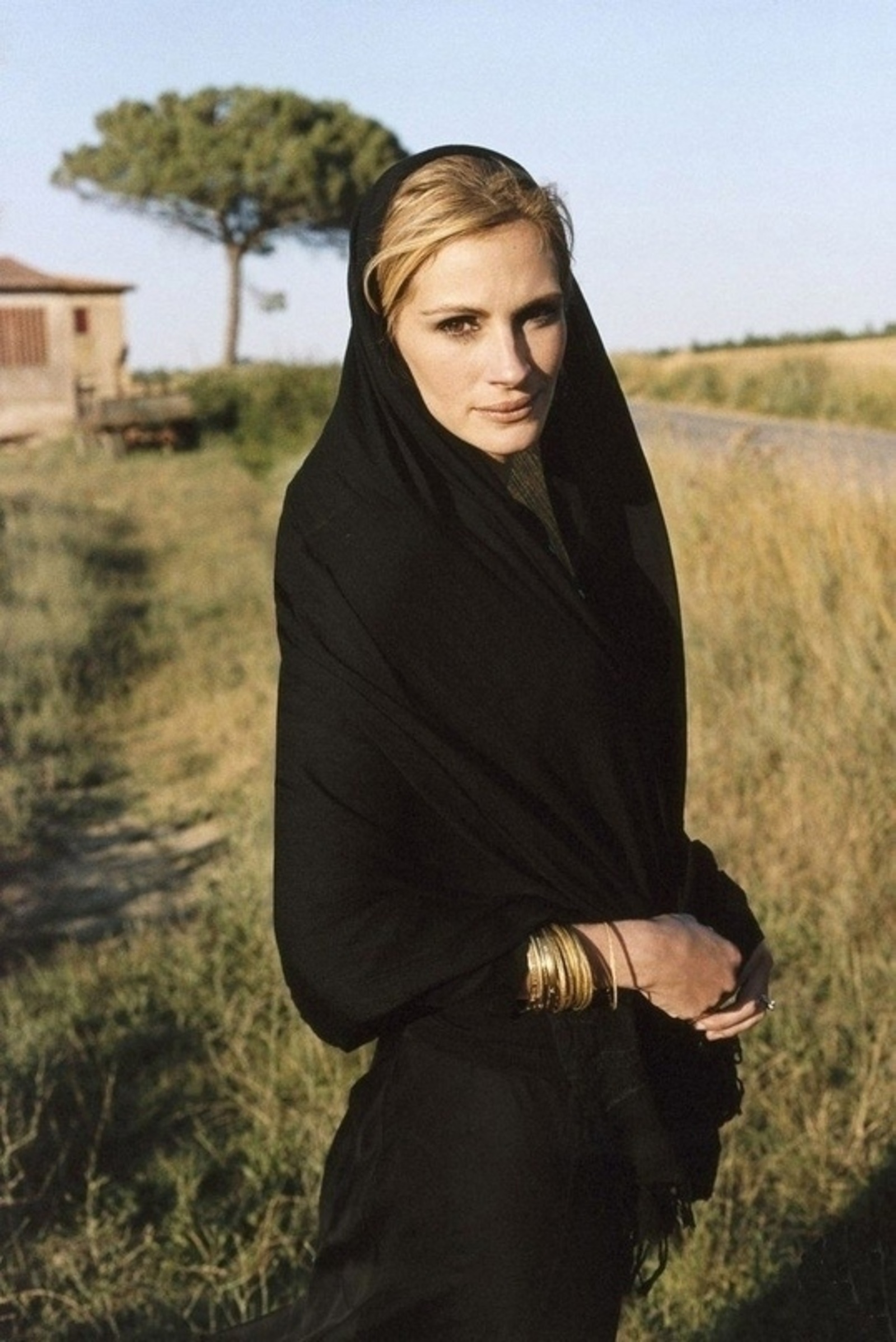 Время сбросить маски