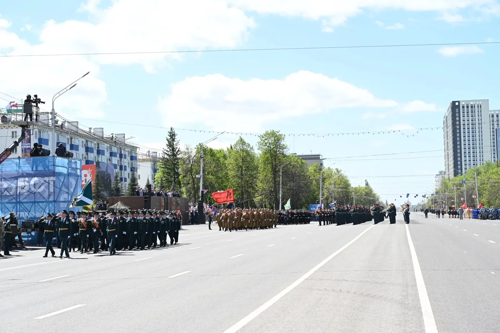 В столице прошел парад в честь Дня Победы