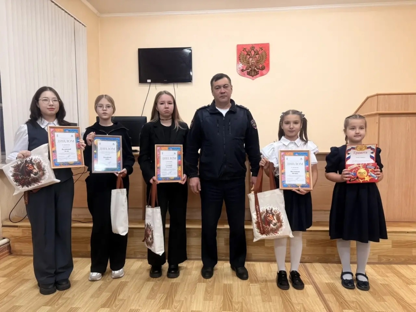 В Сибае наградили участников конкурса «Полицейский дядя Степа»